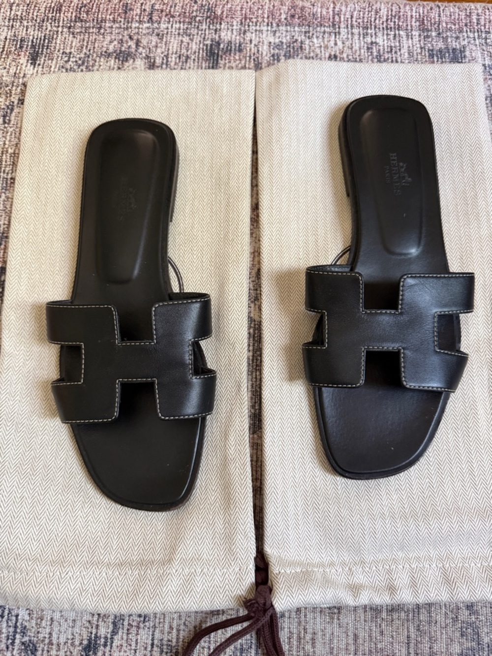Hermès Oran Black Leather H Slide Sandals, Size 38.5